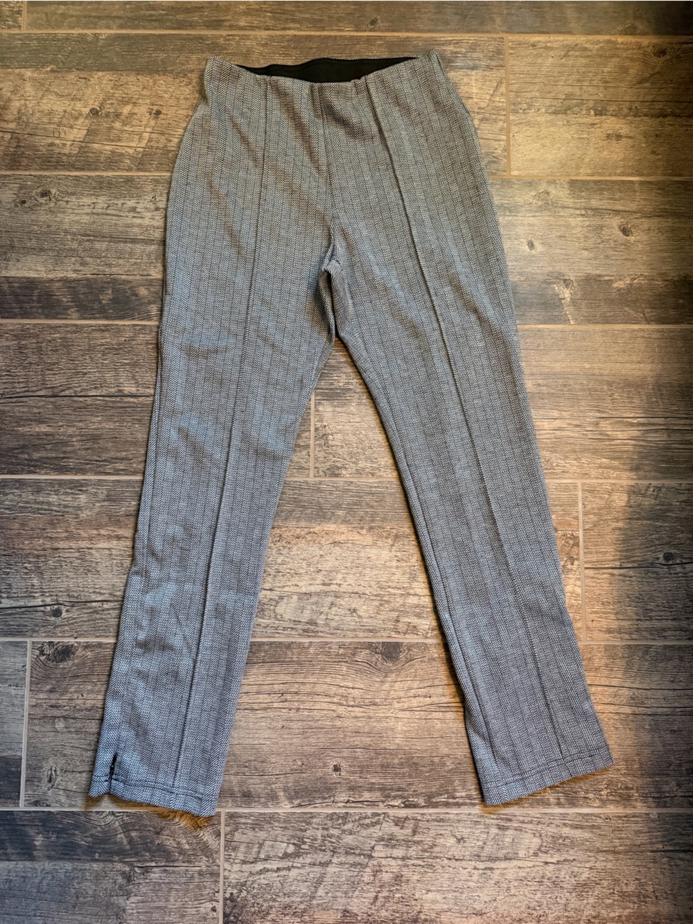 Women’s Gray Pinstripe Ankle Pants
